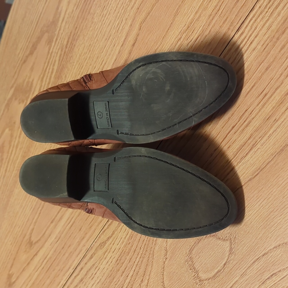 Style & Co. Brown ankle booties - Picture 4 of 7